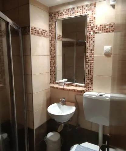Hotel Iliana *